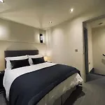 Chic Mews House In South Kensington