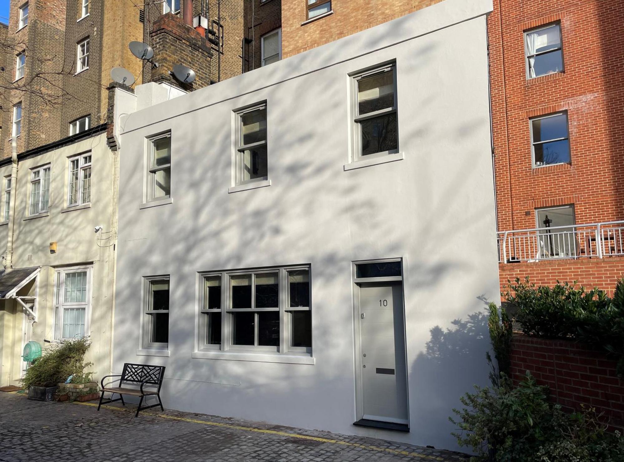 Holiday home Chic Mews House In South Kensington